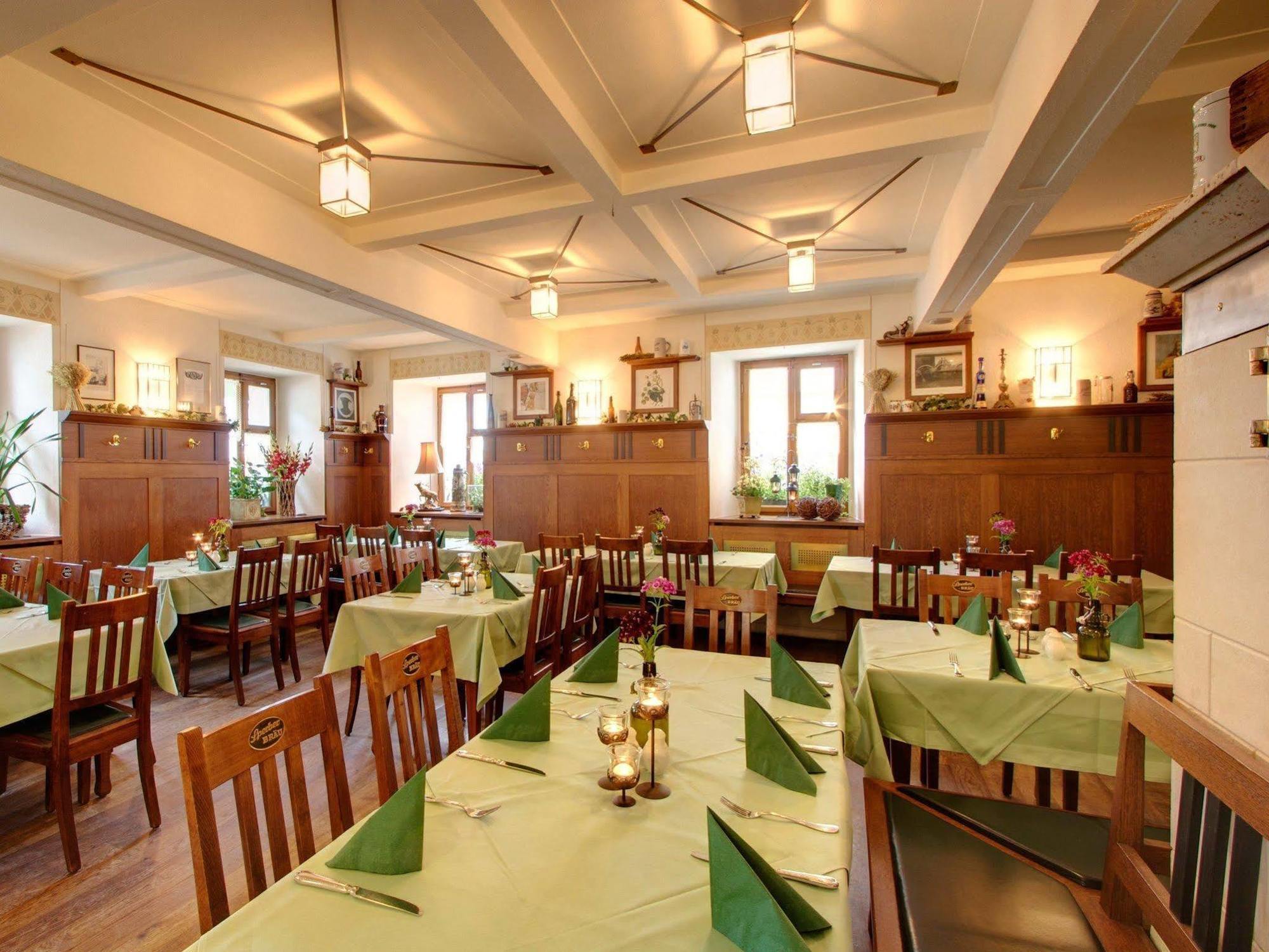 Sperber Braeu Hotel Sulzbach-Rosenberg Restoran gambar